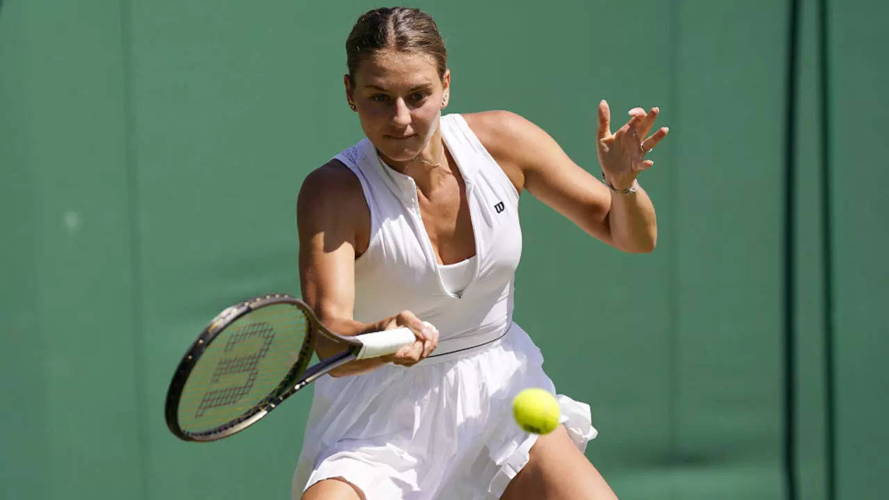 Marta Kostyuk advances to Wimbledon third round as Spains Badosa retires Tennis News