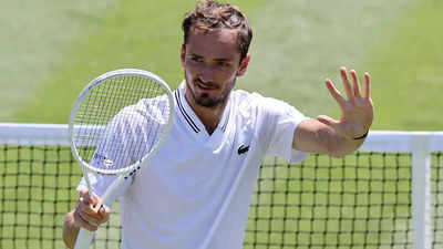 Wimbledon: Medvedev reaches 3rd round after interrupted match