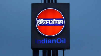 Indian Oil Corp to raise $2.7 billion through share sale