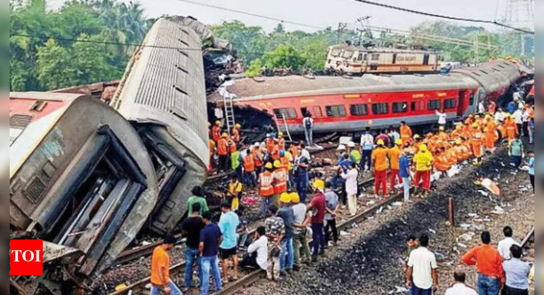 CBI arrests 3 rail staff in Bahanaga train accident case, charges trio with neglect | Bhubaneswar News - Vimarsana News