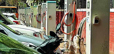 Delhi power firm opens 'first' e-vehicle charging station. But city already  has 39