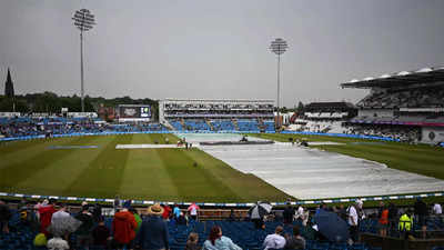 Rain washes out morning session on third day of third Ashes Test