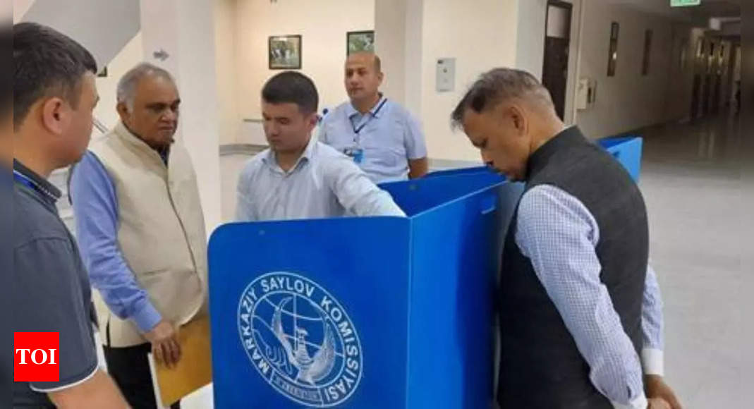 Pandey Komisaris Pemilu di Uzbekistan mengamati pemilu |  Berita India