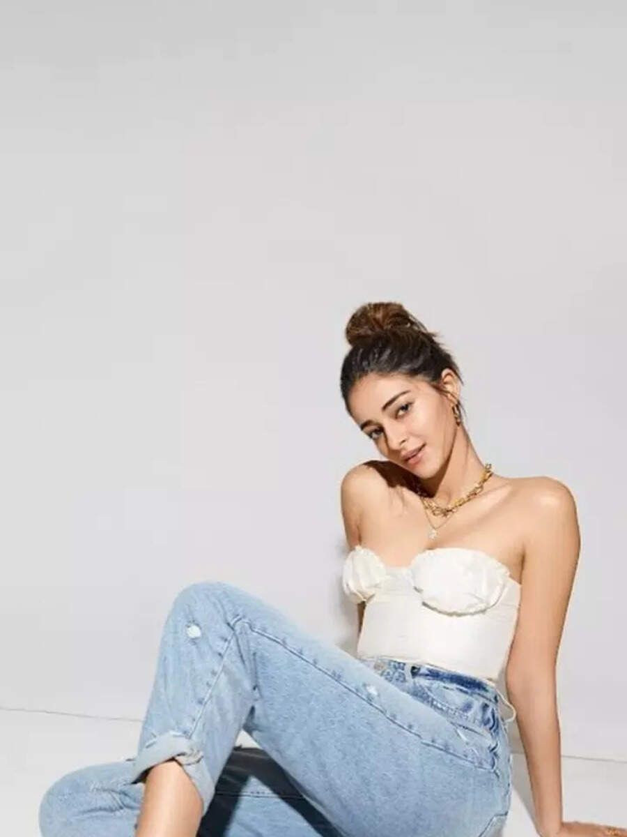 Ananya Panday approved movie date outfits - Vimarsana News