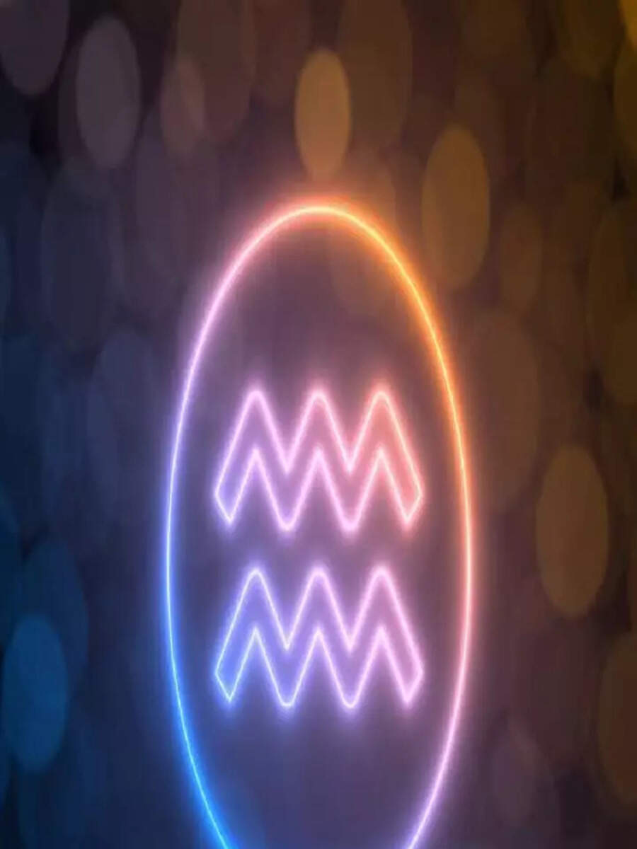 Aquarius Horoscope Weekly Predictions on Love, Health and Career From