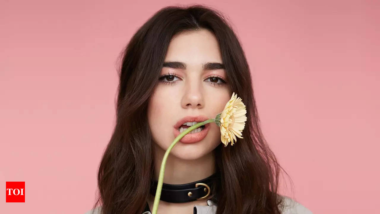 Dua Lipa revives the hot girl summer trend in Greece | English Movie News -  Times of India