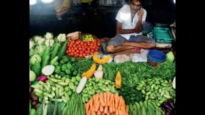 Lucknow: Vegetable prices on boil, household budget in soup