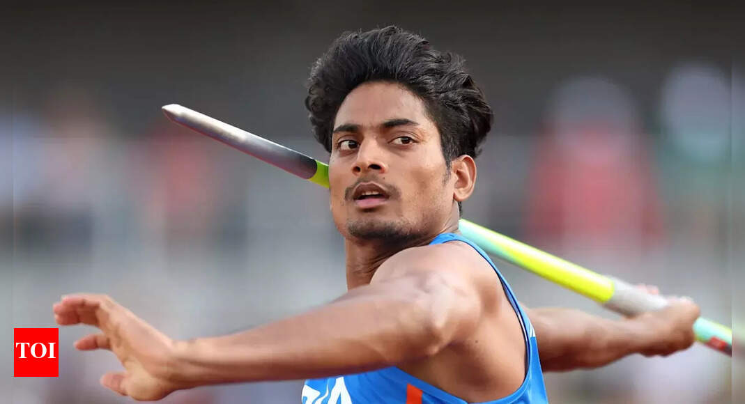 Triple jumper Praveen Chitravel, javelin thrower Rohit Yadav pull out