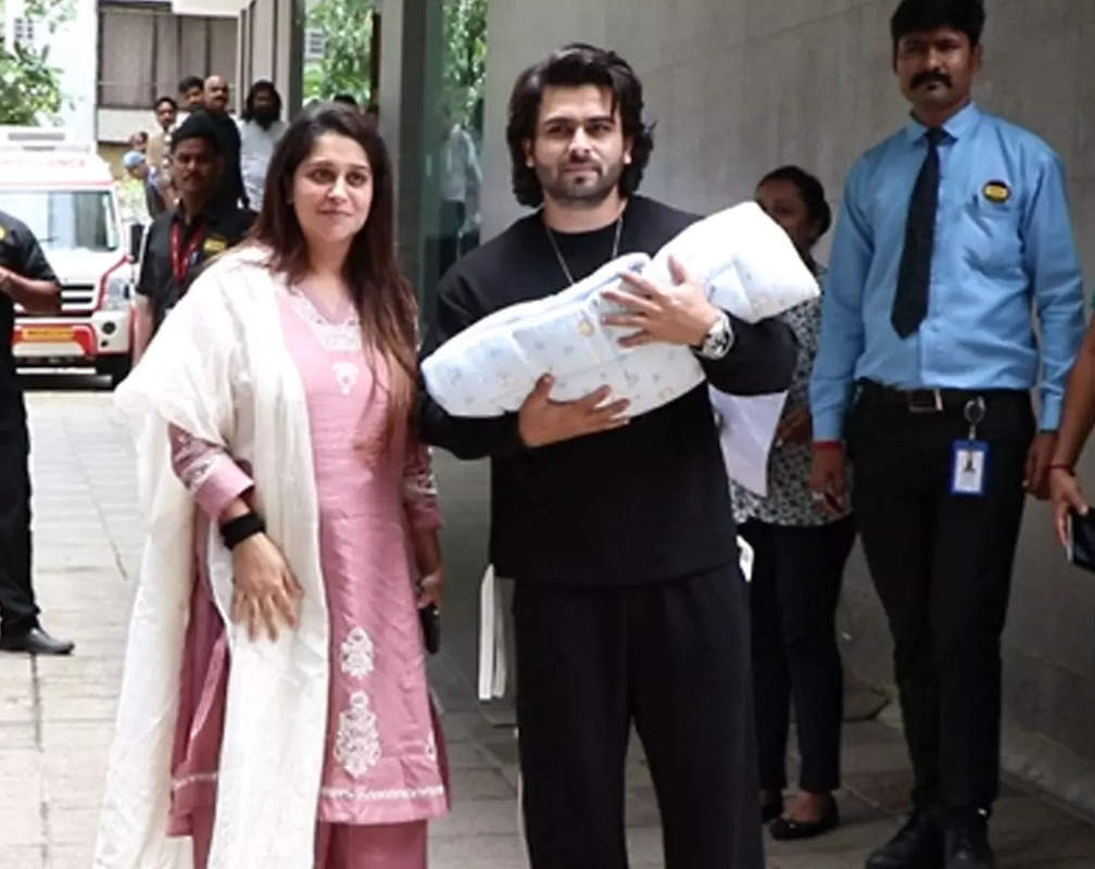 
‘Shor nahi’, Dipika Kakar and Shoaib Ibrahim tell paps as they take their newborn baby home
