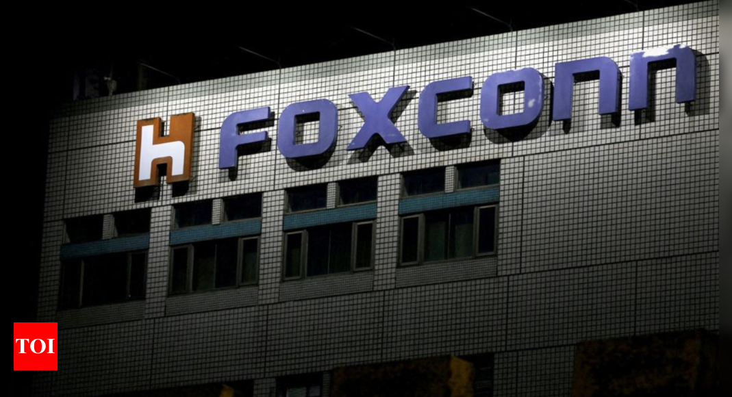 Foxconn menarik diri dari rencana chip Vedanta senilai $19,5 miliar di India