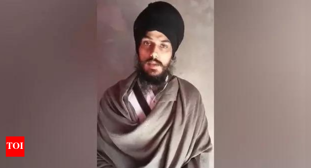 Amritpal Singh's family alleges Punjab government blocks access to legal counsel | Amritsar News - Vimarsana News