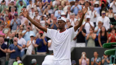 Christopher Eubanks edges Stefanos Tsitsipas to reach quarters in Wimbledon thriller