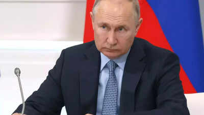 Yevgeny Prigozhin: Putin met Wagner boss days after rebellion, says ...