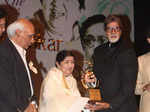 Lata Mangeshkar's 82nd b'day