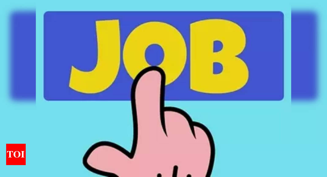 Dukaan Cuts Jobs: Dukaan cuts 90% customer service jobs, how founder Suumit Shah defended layoffs on Twitter – Times of India