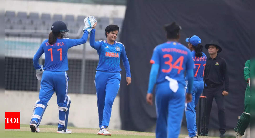 Harmanpreet Kaur: 2nd WT20I: India clinch thrilling victory over Bangladesh, take unassailable 2-0 series lead | Cricket News – Times of India