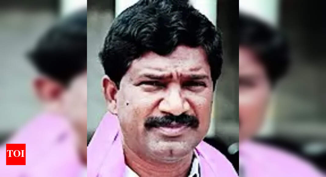 Ktr Steps In After Rajaiah, Srihari Feud | Hyderabad News - Times of India