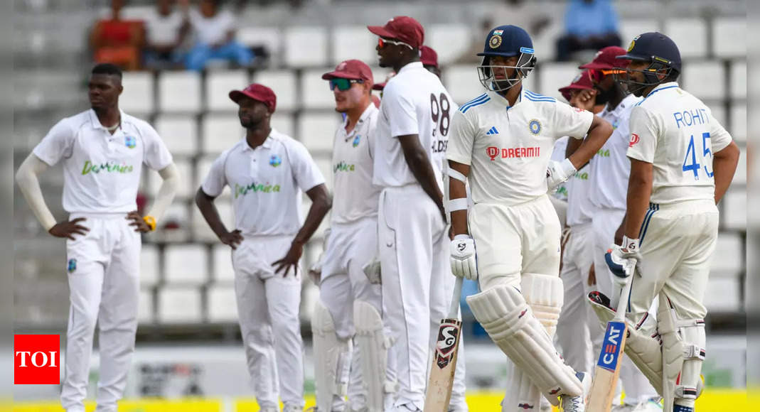 India vs West Indies Live Score: West Indies 68/4 at lunch on Day 1 against India  – The Times of India