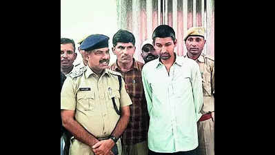 Police arrest TTE for ₹24 lakh bank heist in Sikar dist