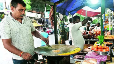But Kolkata’s Street Food Yet To Get Back Its Tang | Kolkata News ...