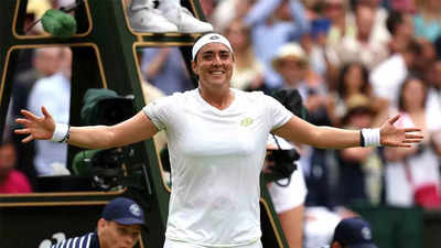 Wimbledon: Jabeur avenges her painful defeat in last year's final, sets up clash with Sabalenka in the semis