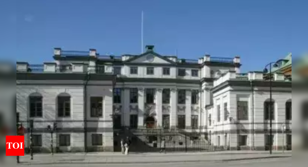 The Real Supreme Court - Swish Embassy (Europe)