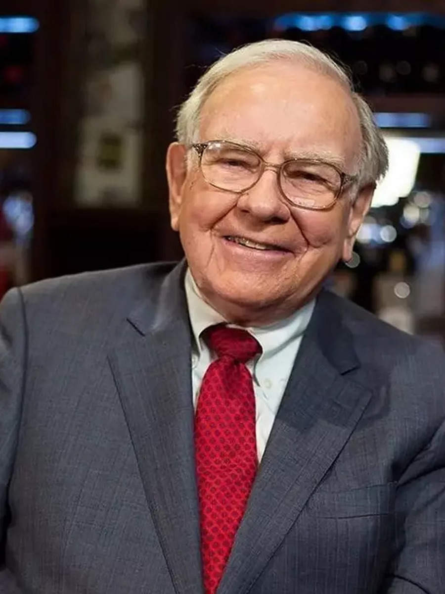 10 Reasons Why Warren Buffett Is So Respected By The Investment ...