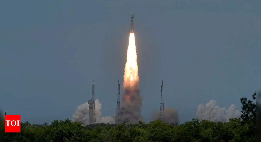 isro-chandrayaan-3-s-successful-launch-how-congress-patted-its-back