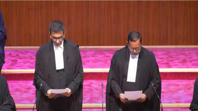 Justices Bhuyan And Bhatti Take Oath As SC Judges | India News - Times ...