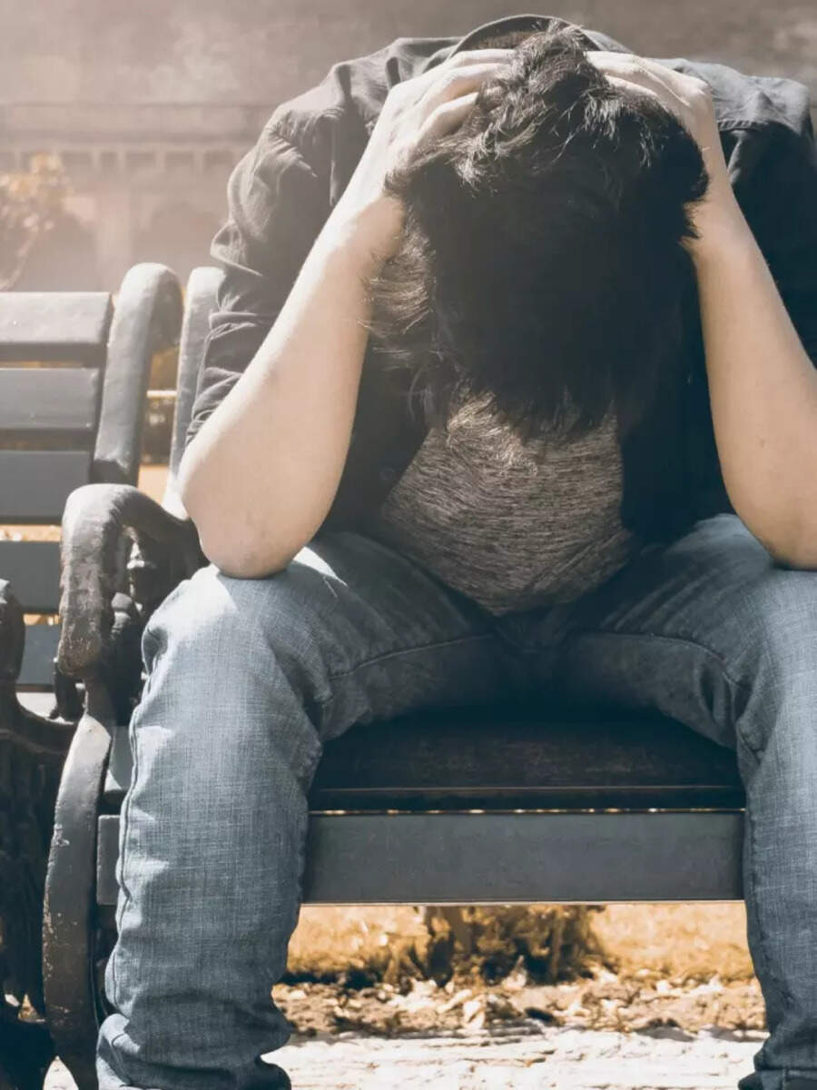 9 invisible signs you are experiencing deep loneliness | Times of India