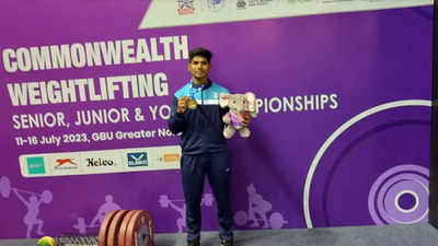 Anakapalli boy SK Lal Basheer wins Commonwealth Weightlifting Championship gold