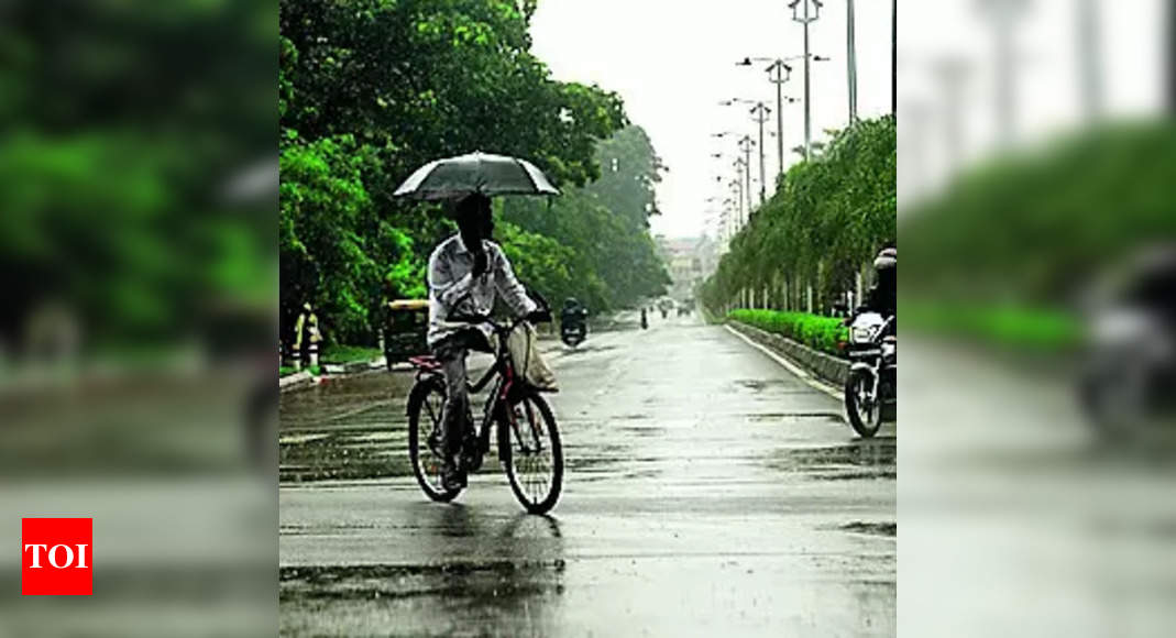 Rain Disrupts: Rain Disrupts Life In Several Districts | Bhubaneswar ...