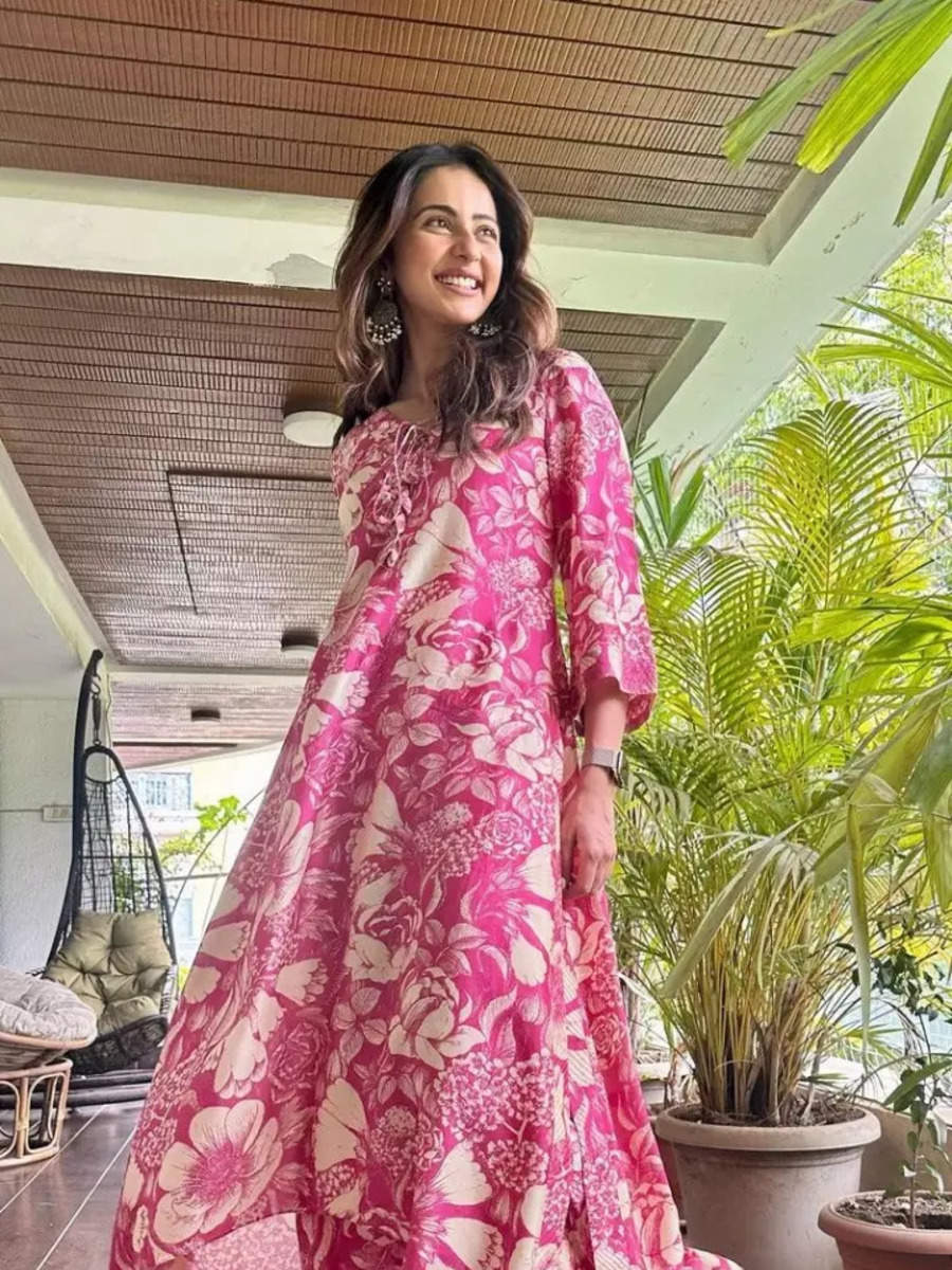 Rakul Preet Singh blooms in gorgeous floral kurta set | TOIPhotogallery