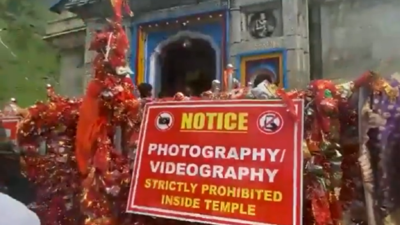 Use of mobile phones, photography and videography banned in Kedarnath temple; violators to face legal action