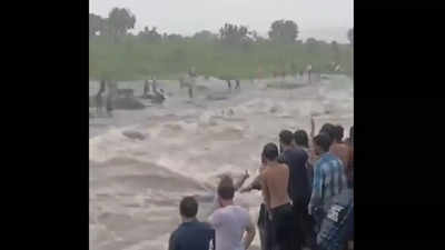 Over 50 tourists trapped after waterfall level rises in MP's Raisen rescued, 15-year-old dead