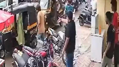 Man injured after towing van staff lift his motorcycle in Thane's Ulhasnagar