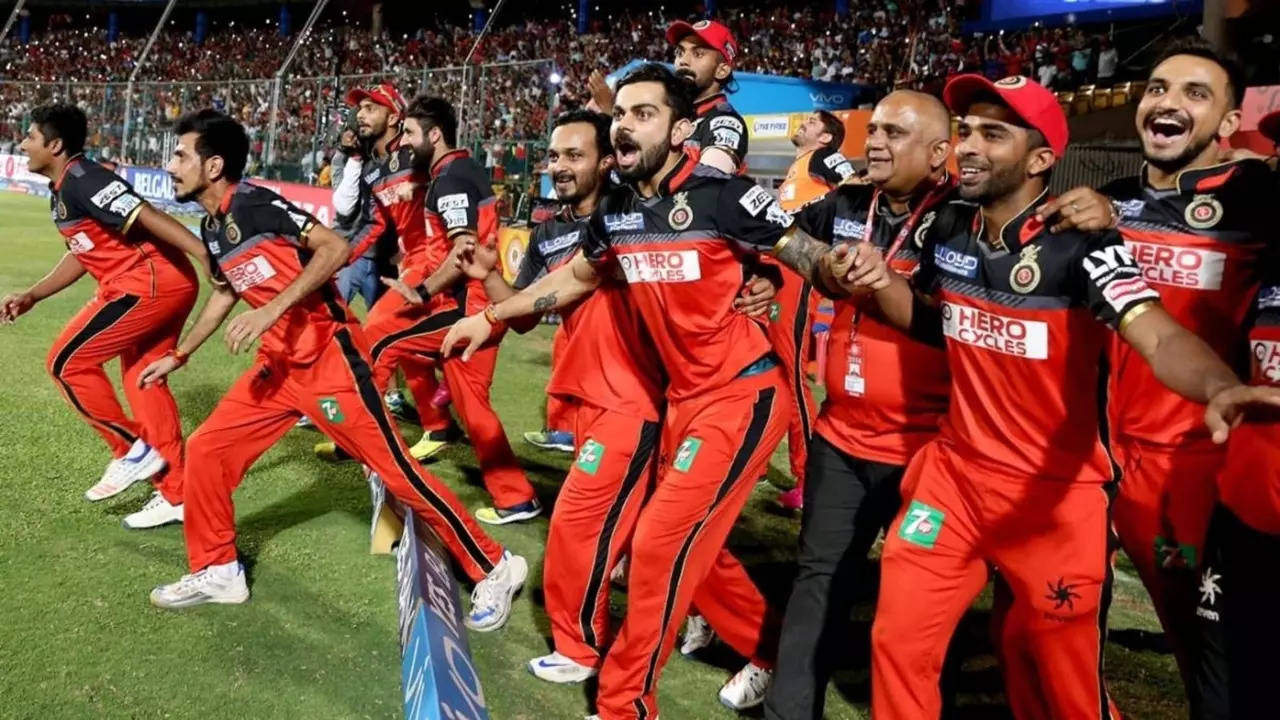 RCB's record of 49 is still intact': Fans mocks RCB after LAKR