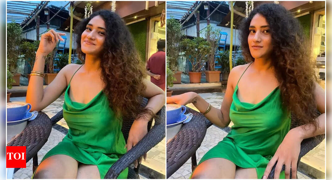 Arshiya Arshi treats fans with a few beautiful pictures | Bhojpuri ...