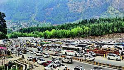 Chandigarh-Manali highway among 647 roads blocked in Himachal Pradesh