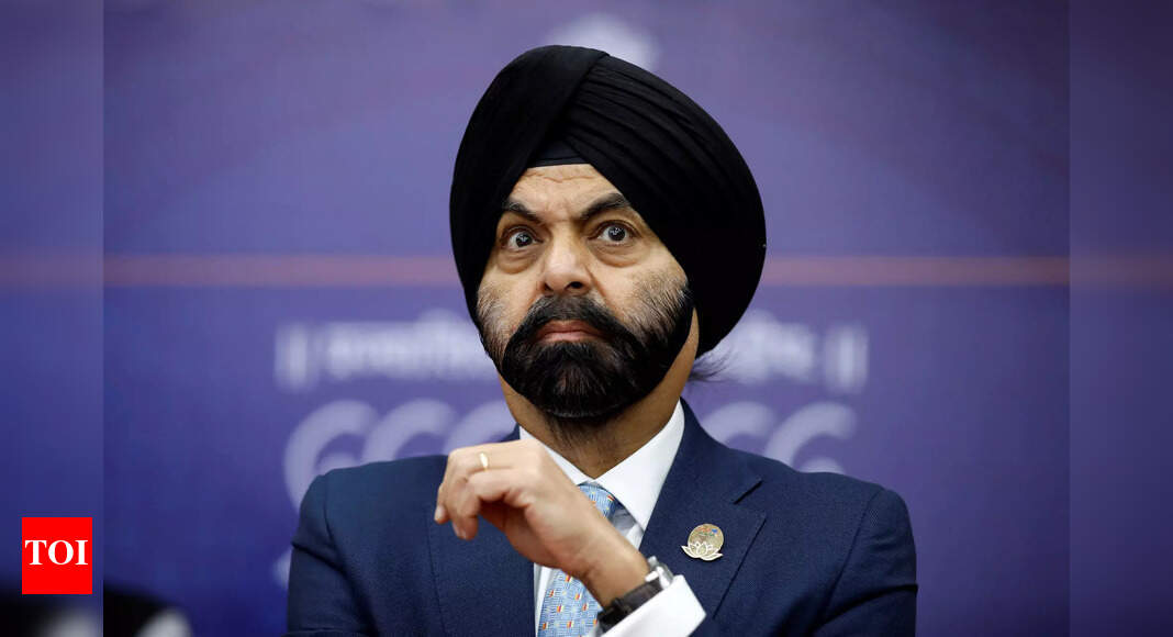 india-doing-lot-of-things-to-stay-ahead-during-global-slowdown-wb