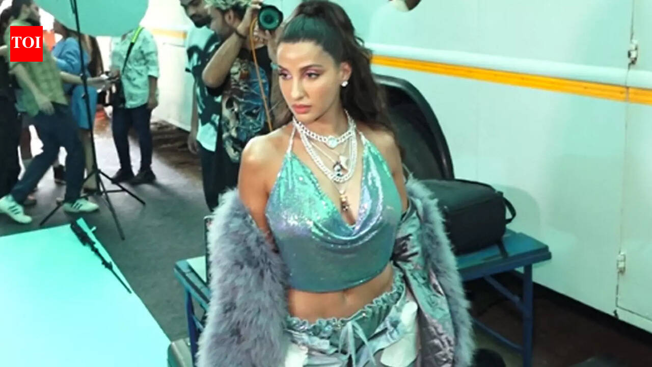 Nora Fatehi blows kisses to cameras as she flaunts her uber-glam look ...