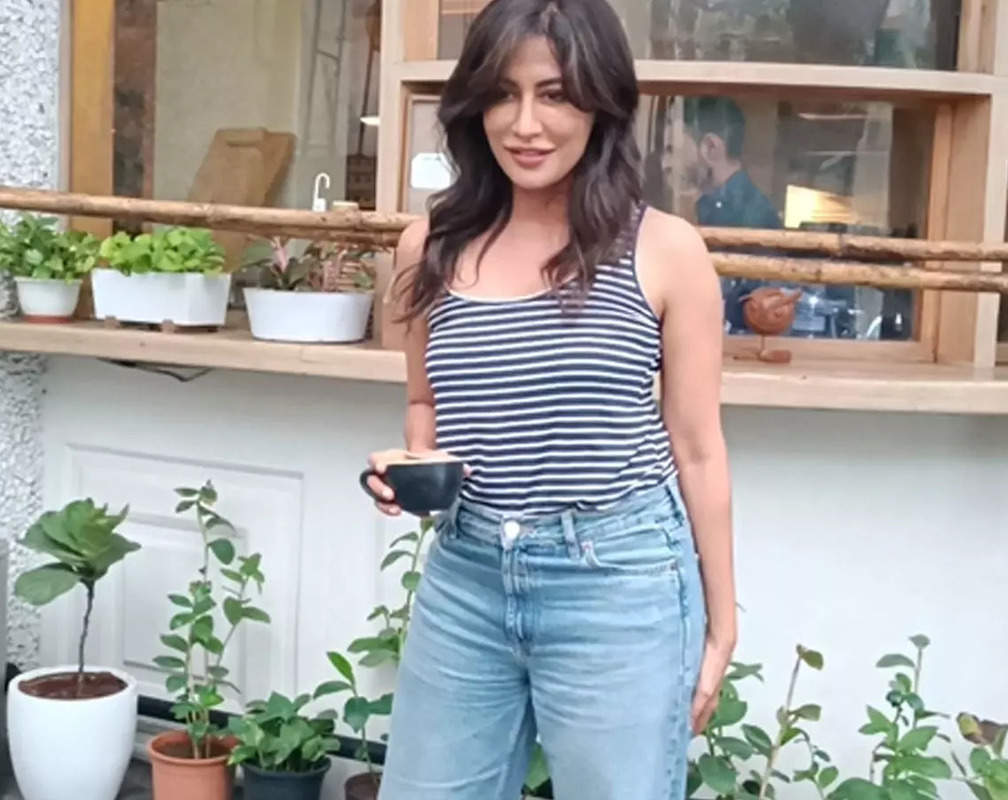 
Chitrangda Singh enjoys her coffee as she gets papped in Khar
