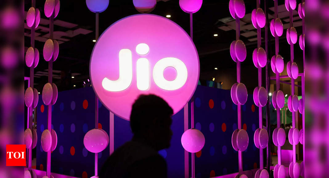 Reliance: Reliance starts special trading session to set Jio Financial price – Times of India