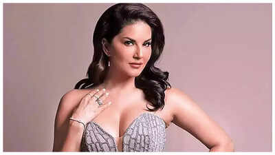 Sunny Leone reveals the REAL story behind her name | Hindi Movie News