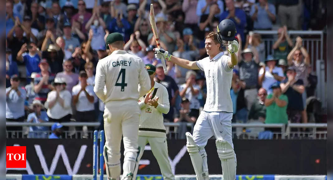 Australia 299/8 in 83.0 Overs | England vs Australia Live Cricket Score: England aim to bowl out Australia early on Day 2  – The Times of India
