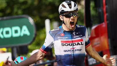 Asgreen escapes to stage victory as Vingegaard retains Tour de France lead