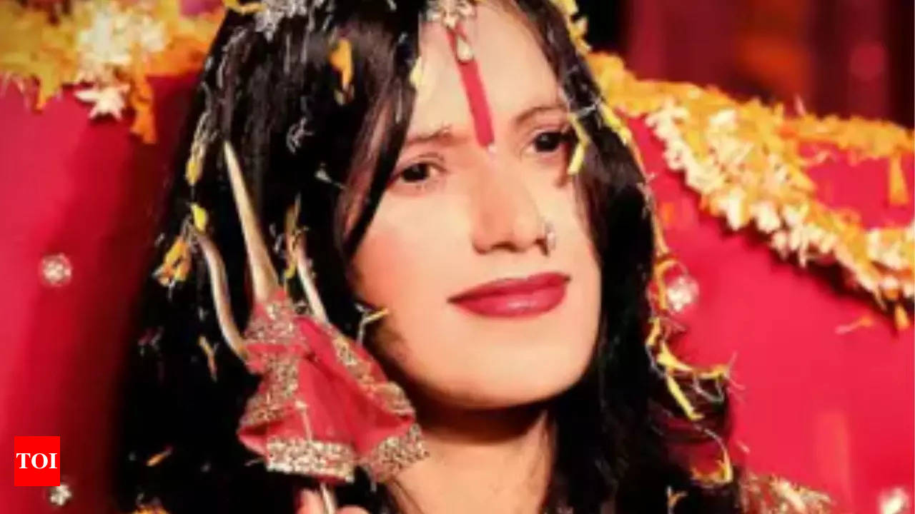 Radhe Maa Defamation Case: No stay on defamation case against Radhe Maa |  India News - Times of India