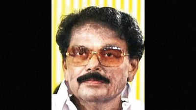Tamil Nadu revenue minister, wife discharged in 2011 wealth case