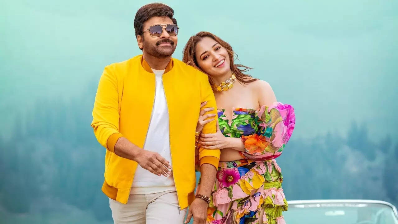 Milky Beauty: Chiranjeevi and Tamannaah Bhatia mesmerize audience with their chemistry in the song from 'Bholaa Shankar' | Telugu Movie News - Times of India