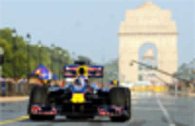 Red Bull & Ricciardo keep Delhi date